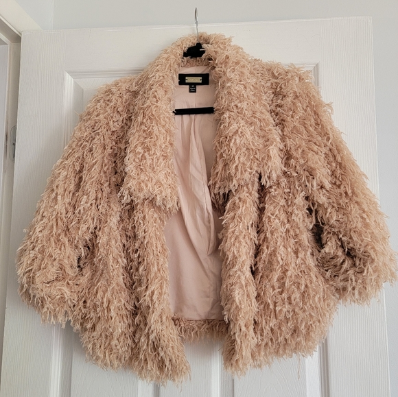 Greylin Pamela Faux Fur Feathery Jacket size Medium - Picture 3 of 10